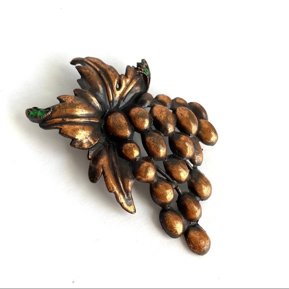 Vintage Grape Cluster Copper Brooch Green Stones - Picture 3 of 8